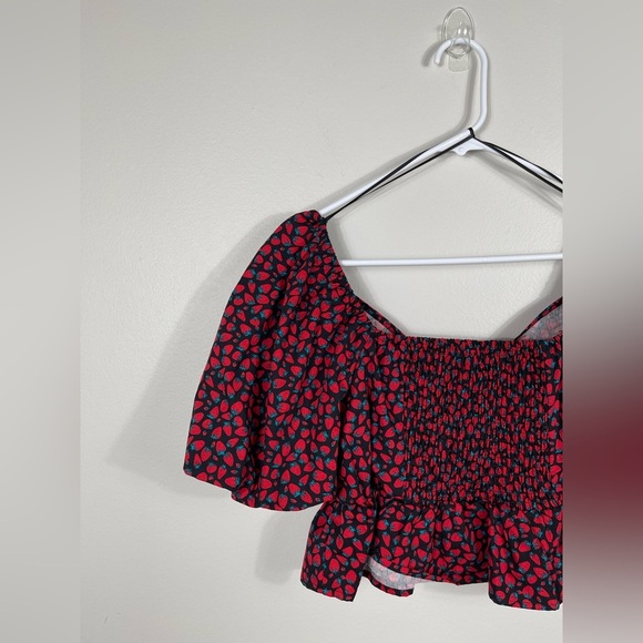 Trendy Red and Black Puff Sleeve Top Strawberry Print Cotton Size M NWT - Picture 7 of 10